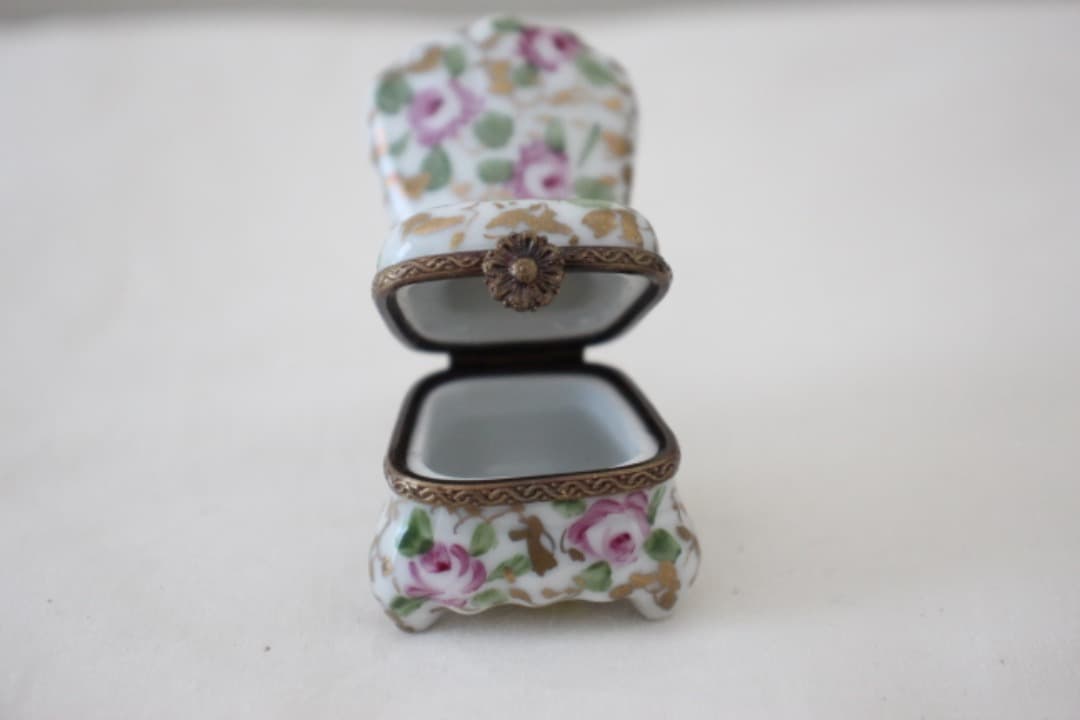 フランス　リモージュボックス　椅子　ピルケース　小物入れ