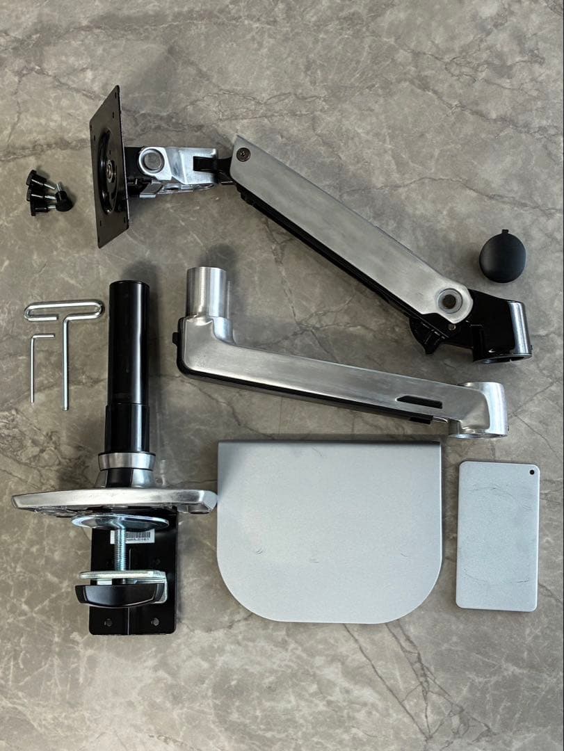 Ergotron(エルゴトロン)モニターアームLX アルミ色 保護プレートセット