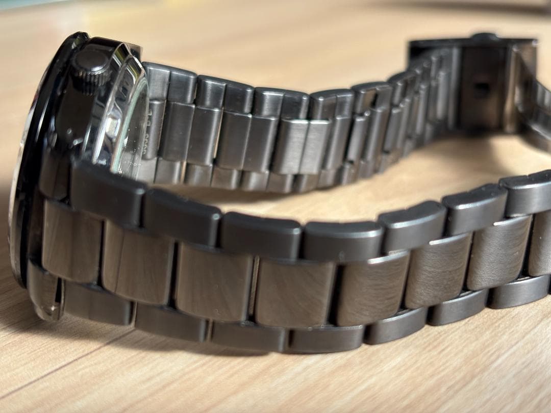 【黒い稲妻】SEIKO 5 自動巻き SNKE03KC 裏スケ 逆輸入 箱取説付