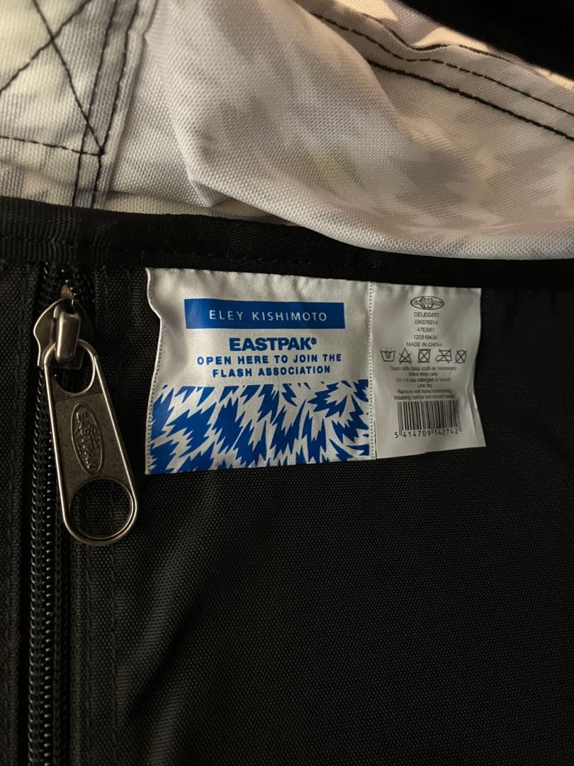 【レア・新品未使用】イーストパック イーリーキシモト メッセンジャーバッグ