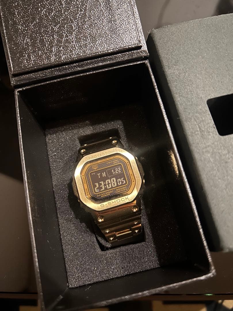 マ*コ様 G-SHOCK ゴールド デジタル腕時計