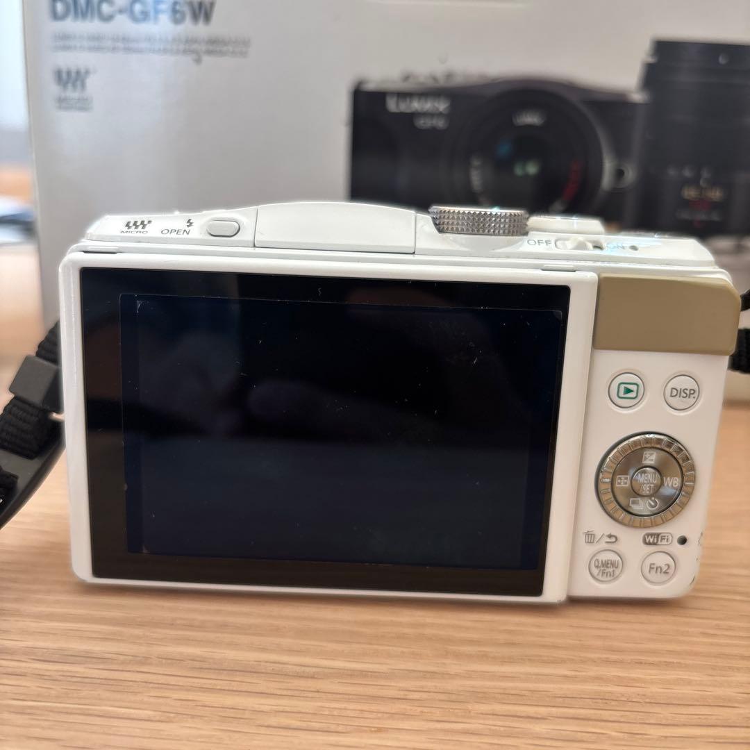 Panasonic DMC-GF6W ミラーレスカメラ