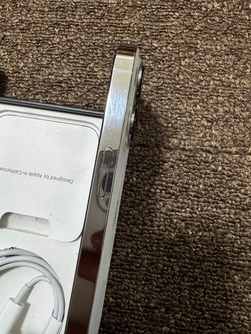 iPhone13pro silver 128gb ケンゾーケース付き