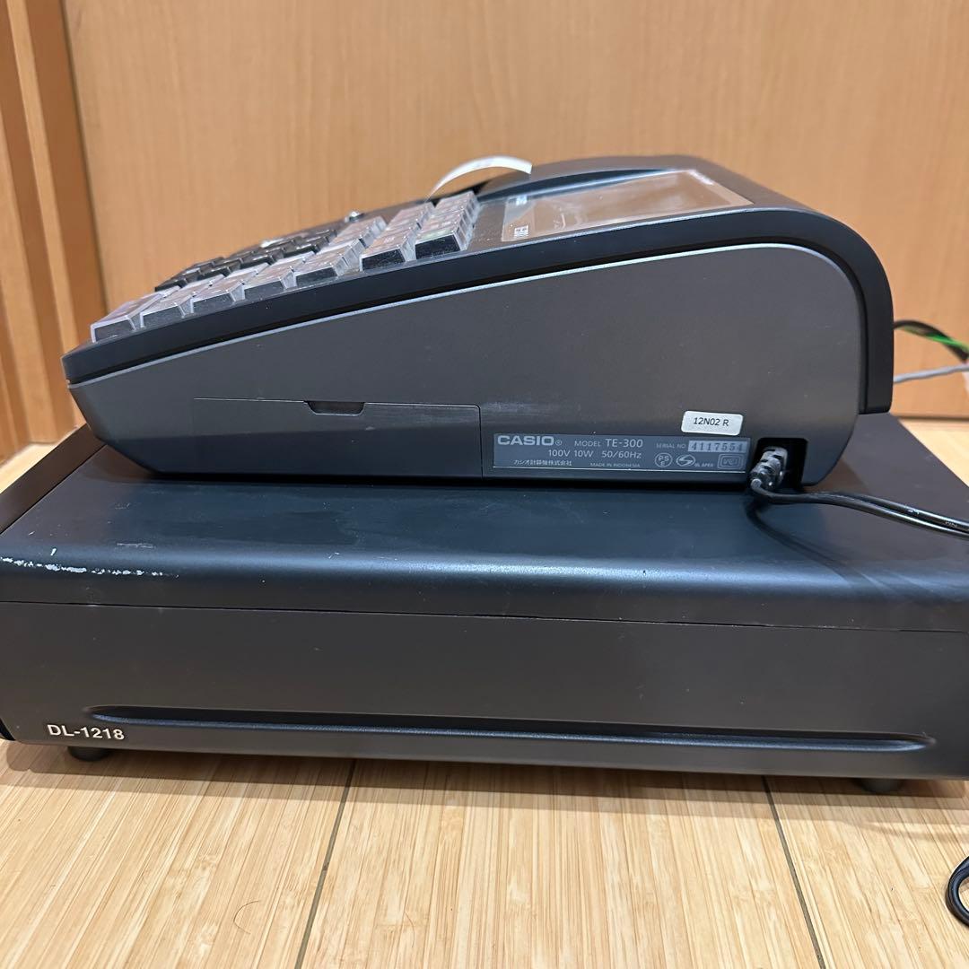カシオレジスター10部門 CASIO TE-300（BK）レシート紙付き
