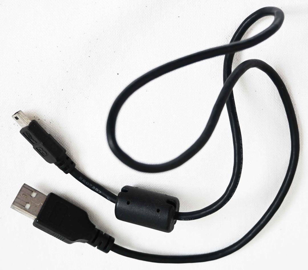 Nikon 1 V2 ミラーレスカメラ 10-30mmレンズ＋C P-16レンズ