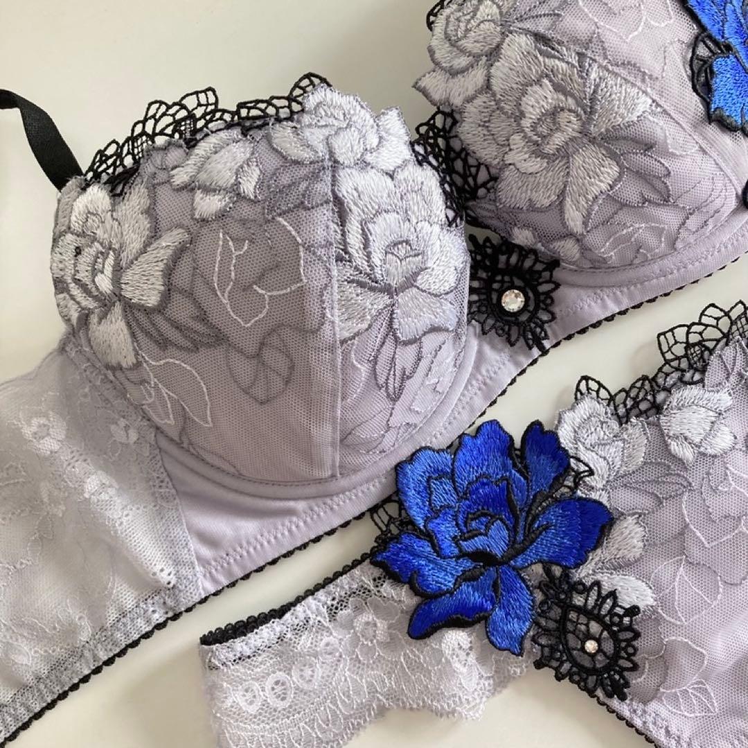 サルート　C75/M　GY　76　脇高ブラ　ソング　タンガ　Tバック