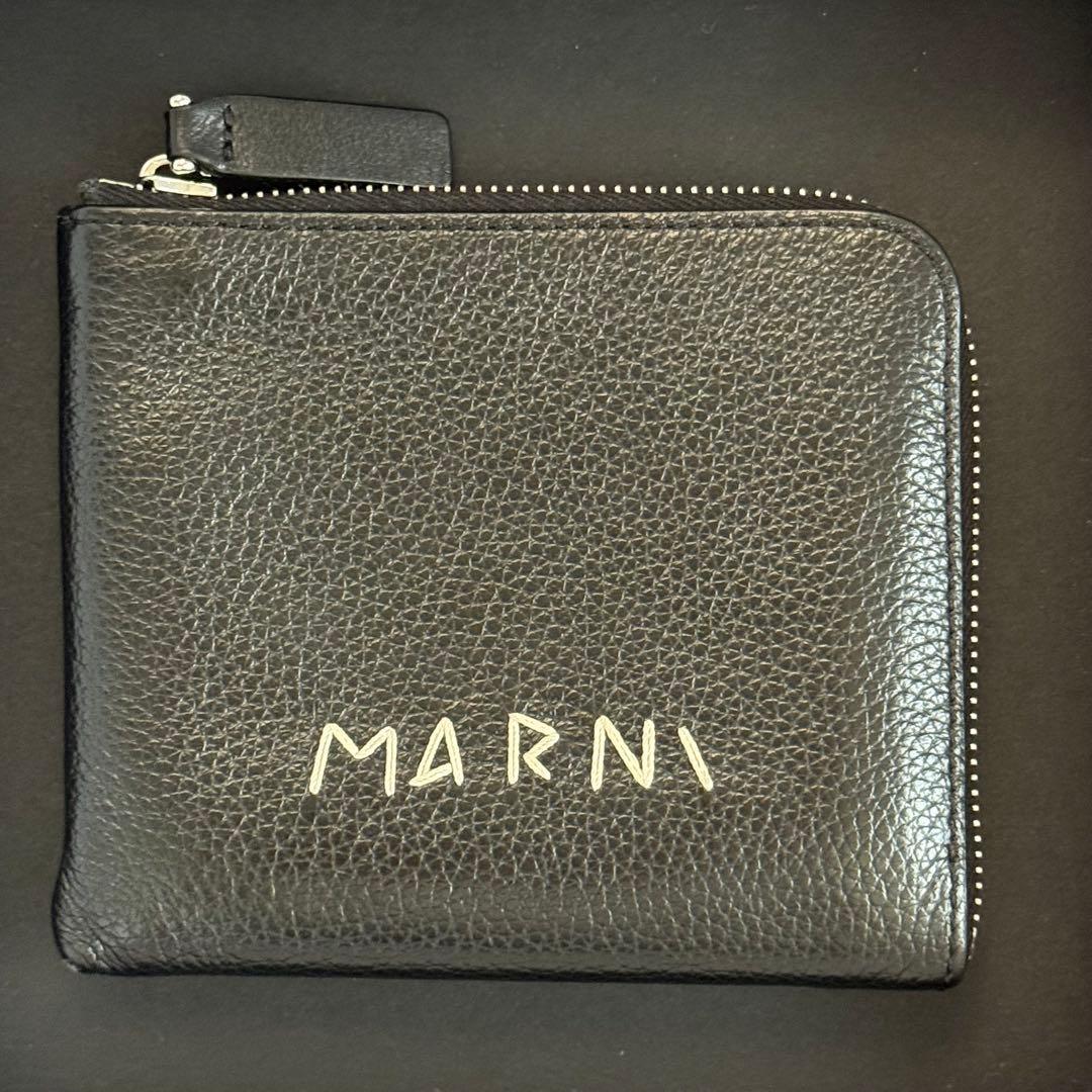 MARNI ケース　ブラック　革