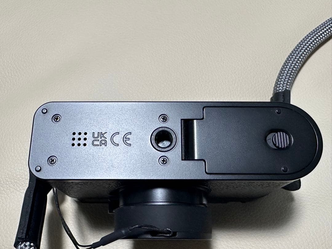 fujifilm x-half ブラック　中古美品　保護フィルムおまけ