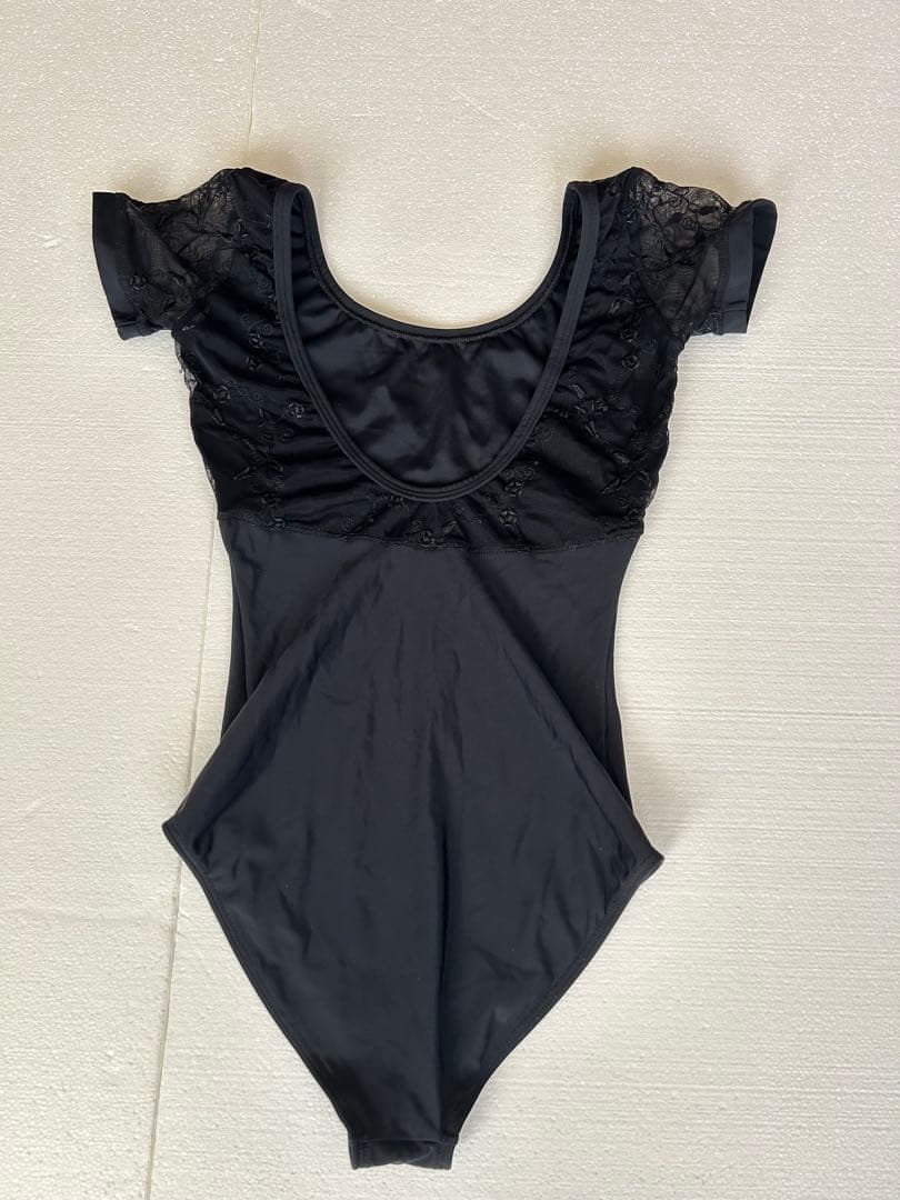 Dellalo Milano デラロミラノ 花柄刺繍が特徴のバレエレオタードM