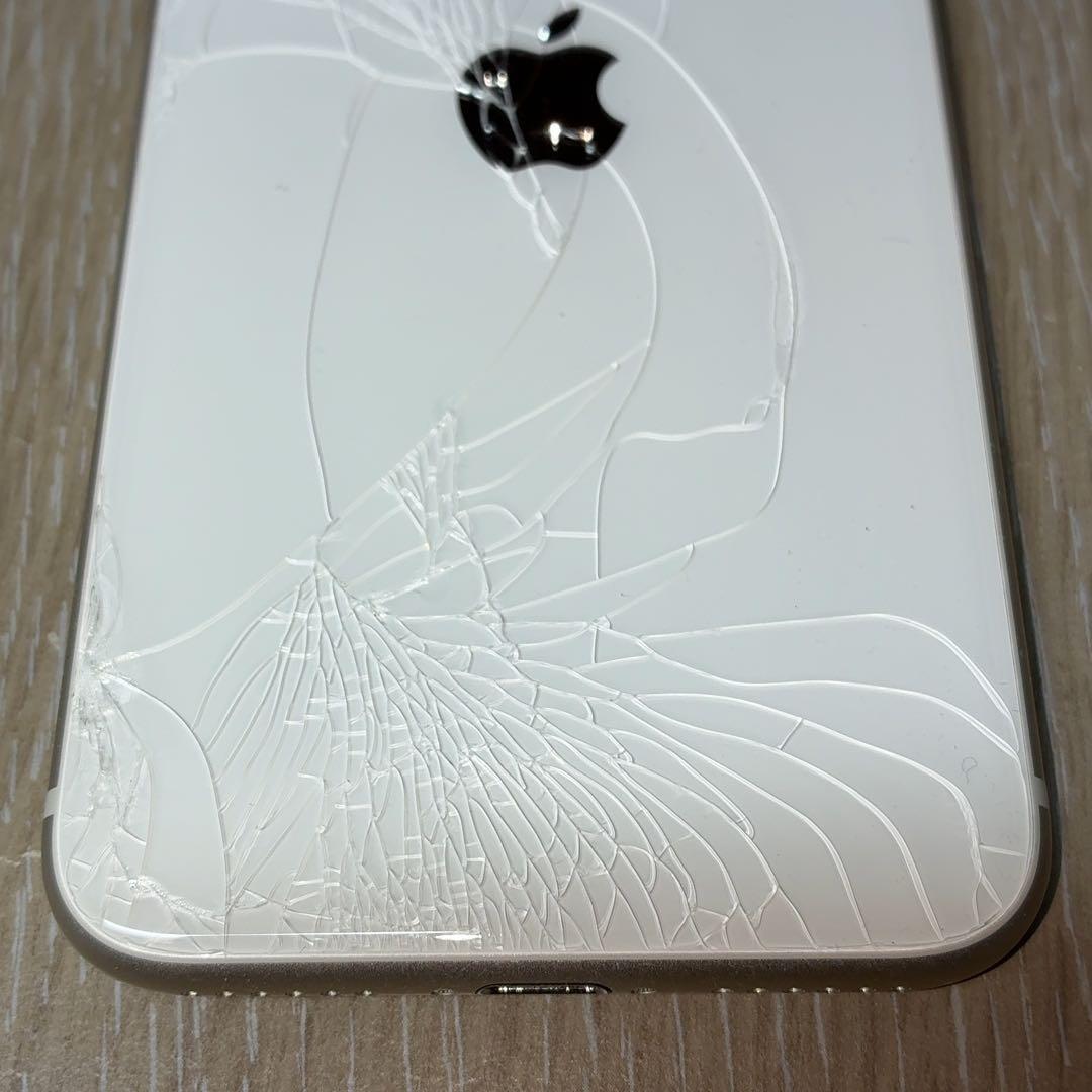 【ジャンク品】iPhone SE (第3世代) 256GB スターライト