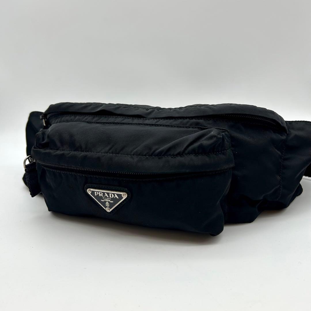 美品 プラダ 三角ロゴ ナイロン ブラック ウエストポーチ ボディバッグ