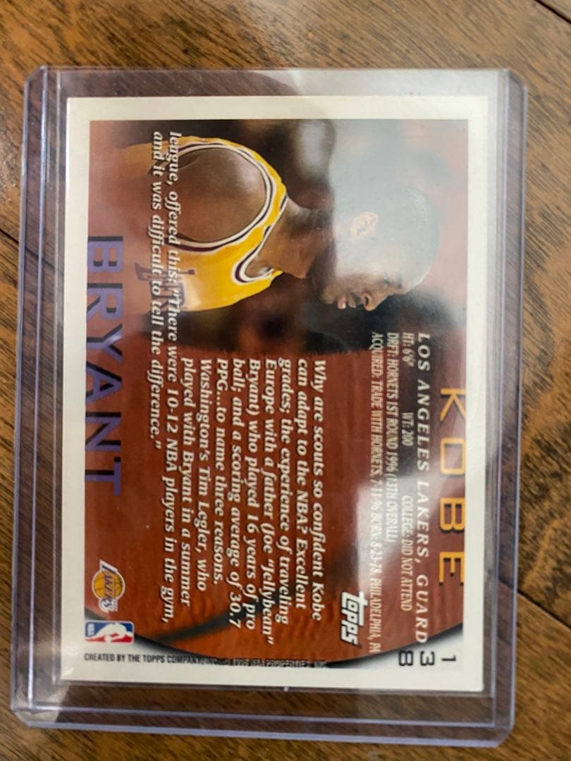 高騰中Topps コービーブライアント　ルーキーカードKobe bryant