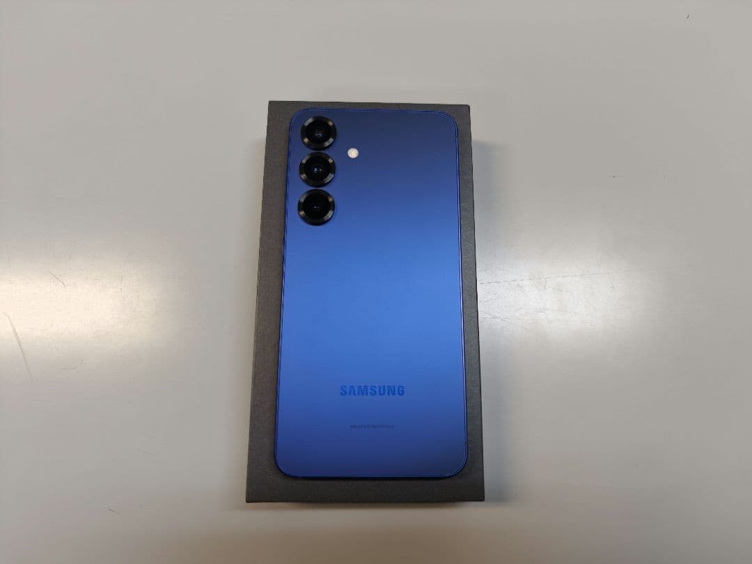 【ほぼ新品】Galaxy S25 256GB ネイビー 国内版 本日最終