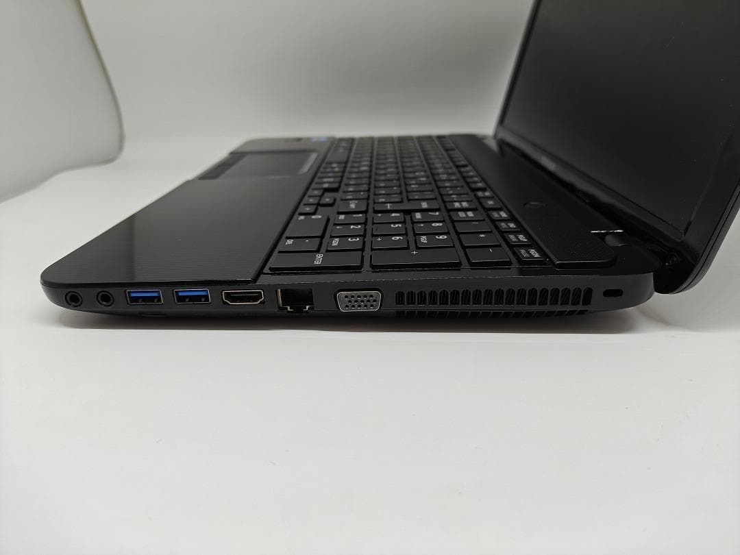 【東芝】爆速 Corei7/新品SSD256GB ノートパソコン 15.6 D5