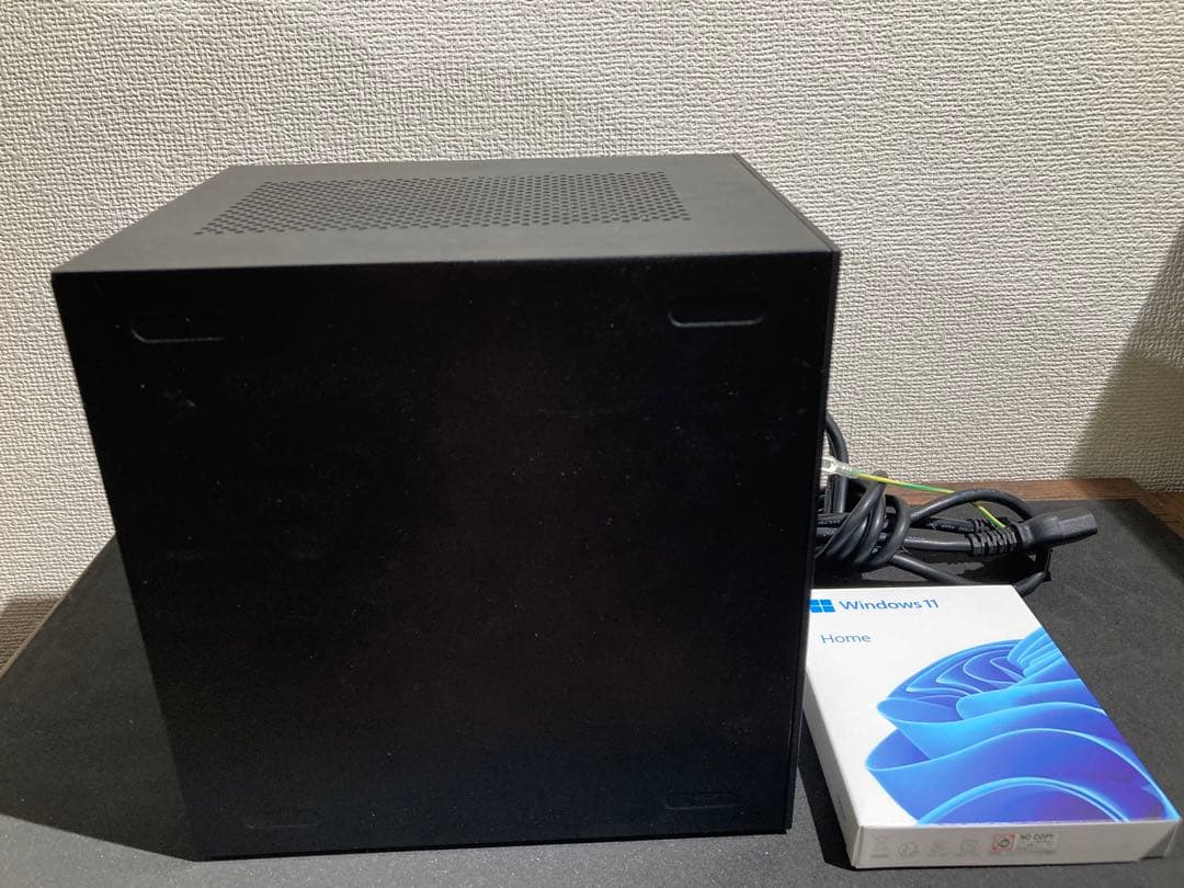 自作PC DeskMeet X300/5700X/32GB/RTX4060