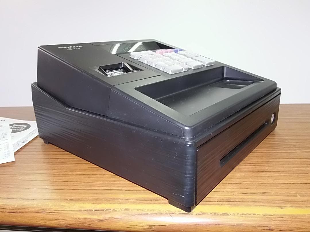 人気の黒321設定無料横型領収証シャープ　インボイスレジスターXE-A147