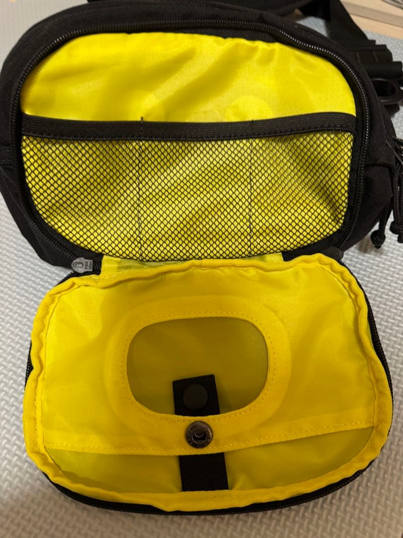 【Hugoo】 ヒップシート ブラック