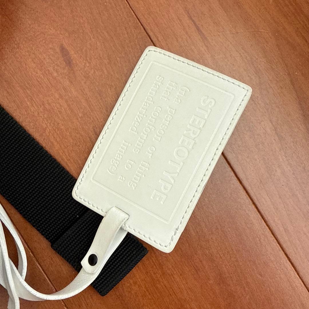 11　Maison Margiela ミニクロスボディポーチ ネイビー