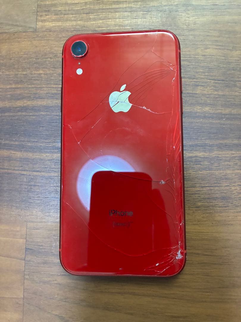 Apple iPhone XR (赤)
