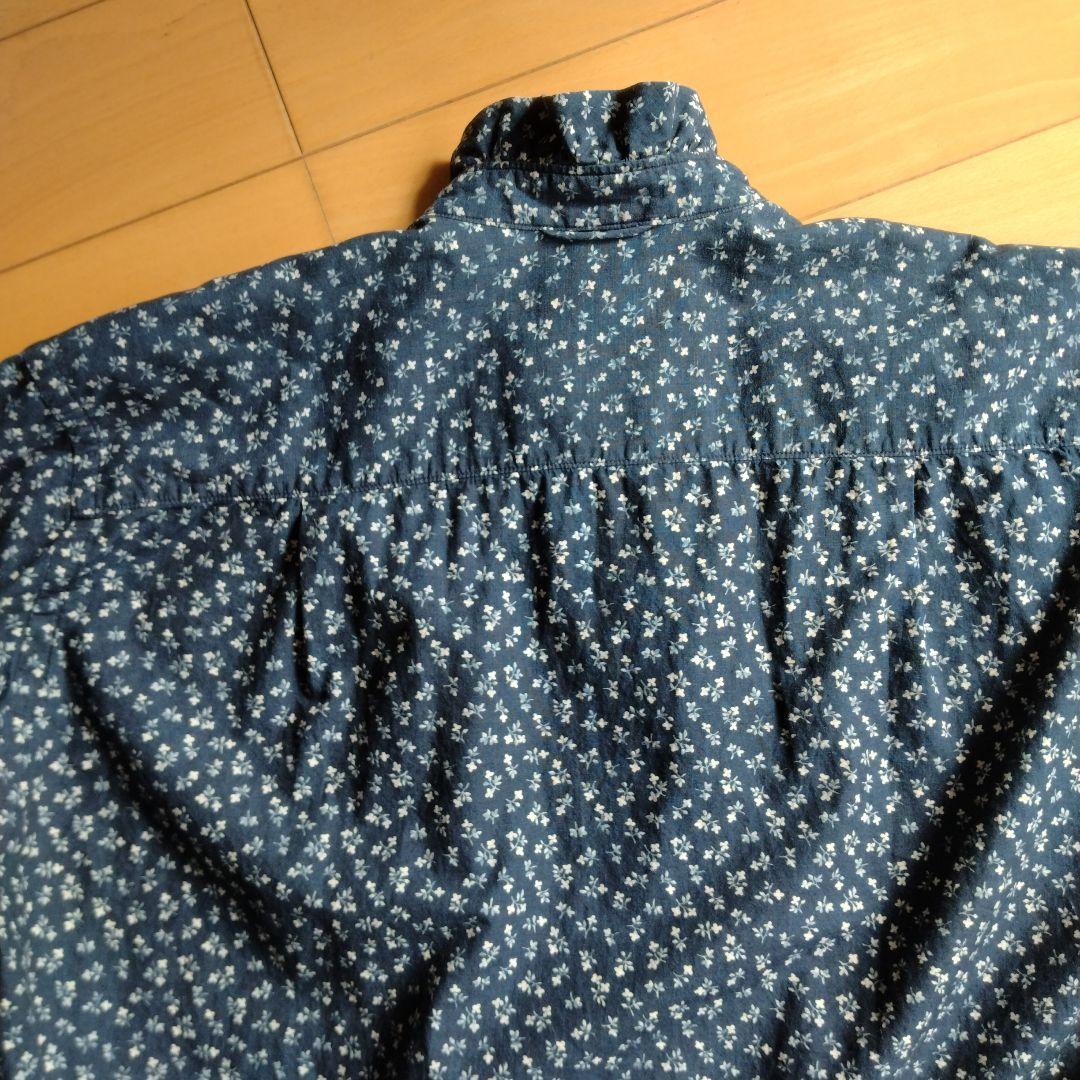 45R 雲間草プリントのフリルブラウス インディゴ／サイズ２