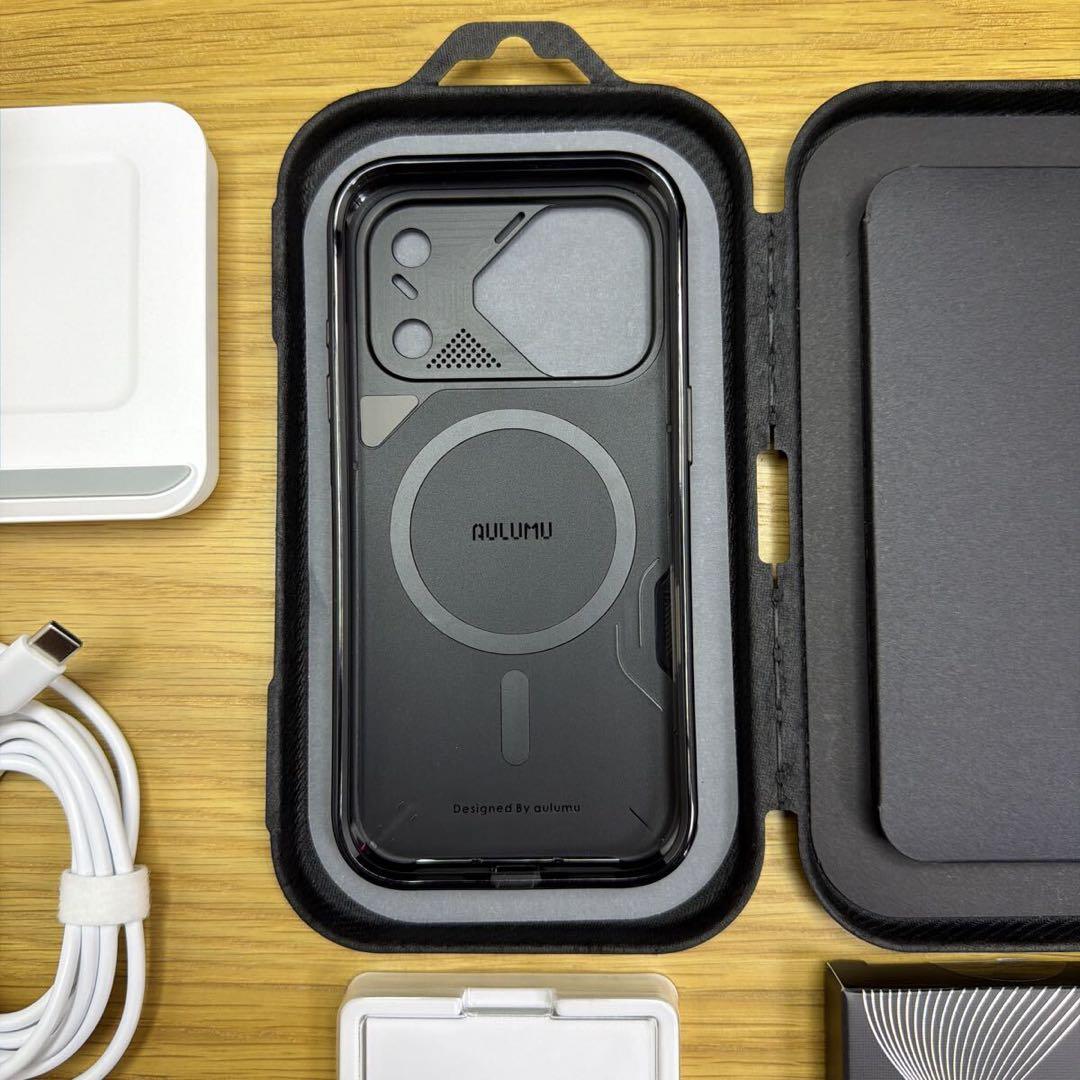 AULUMU A17 iPhone 17pro用ケース レンズカバー 充電器付き