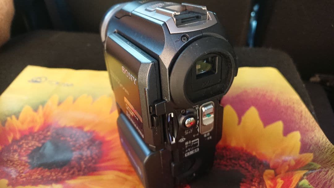 【週末お値下げ/ジャンク】SONY DCR-PC300 ハンディカム おまけ付