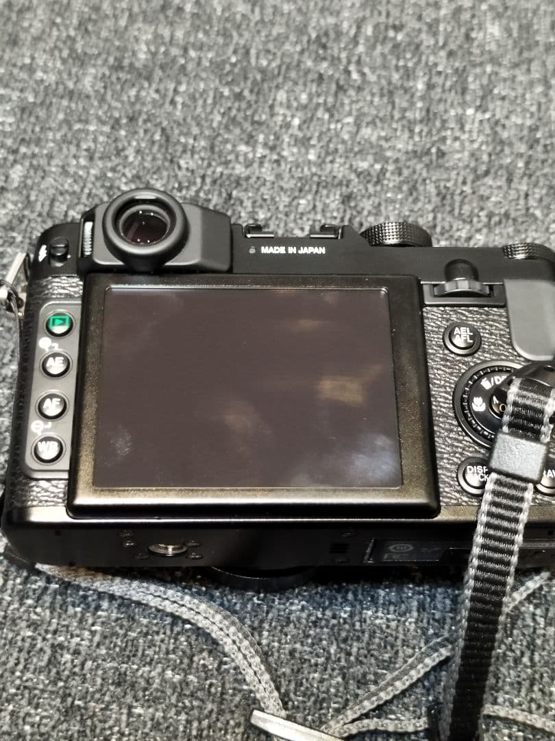 【美品】富士フィルム　FUJIFILM X10 コンパクトデジタルカメラ