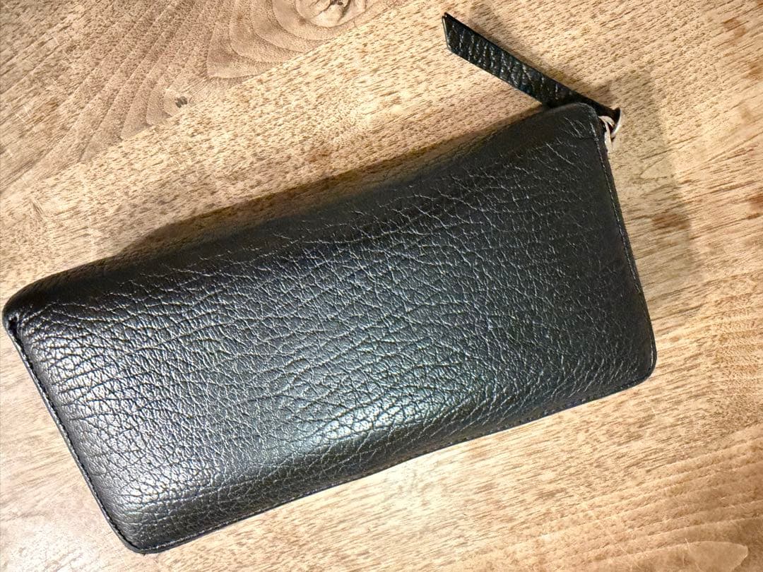 マルジェラ　4ステッチ ジップアラウンドウォレット