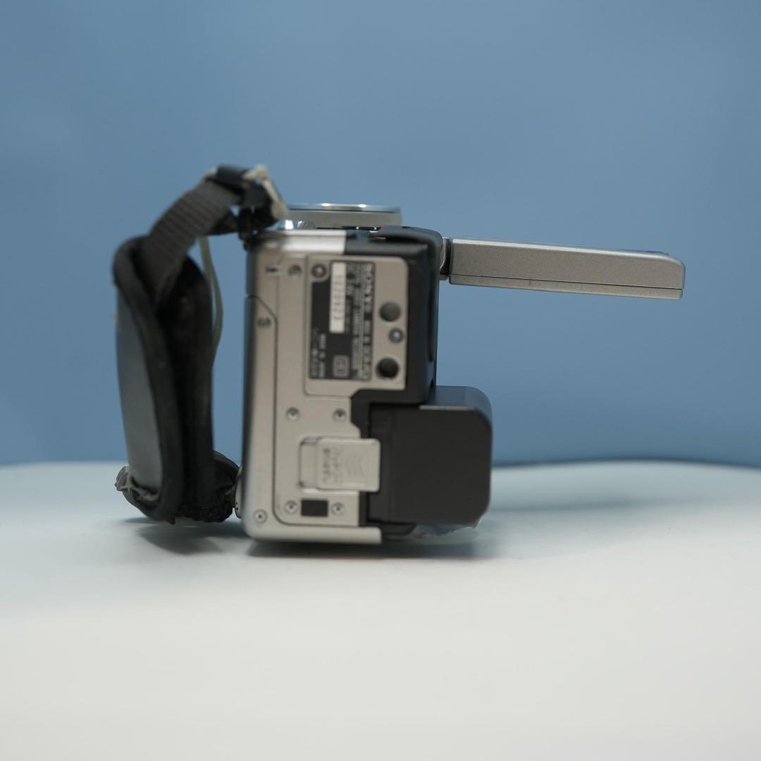 SONY DCR-PC3 ビデオカメラ バッテリー無し a3530