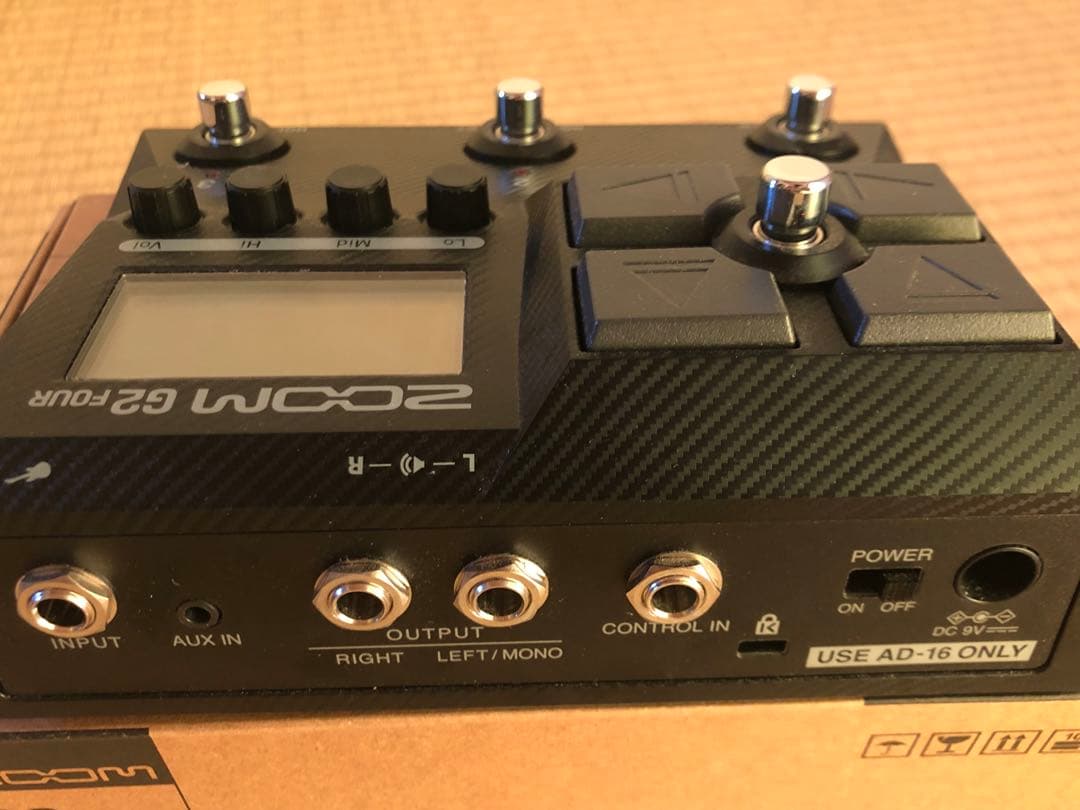 ZOOM G2 FOUR ギターエフェクター