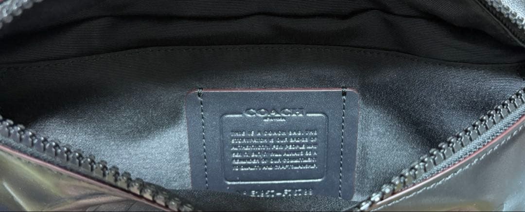 COACH ブラック レザー ボディバッグ