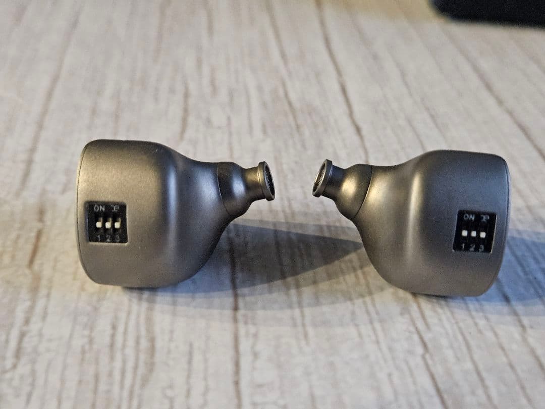 イヤホン Night Oblivion Uranium