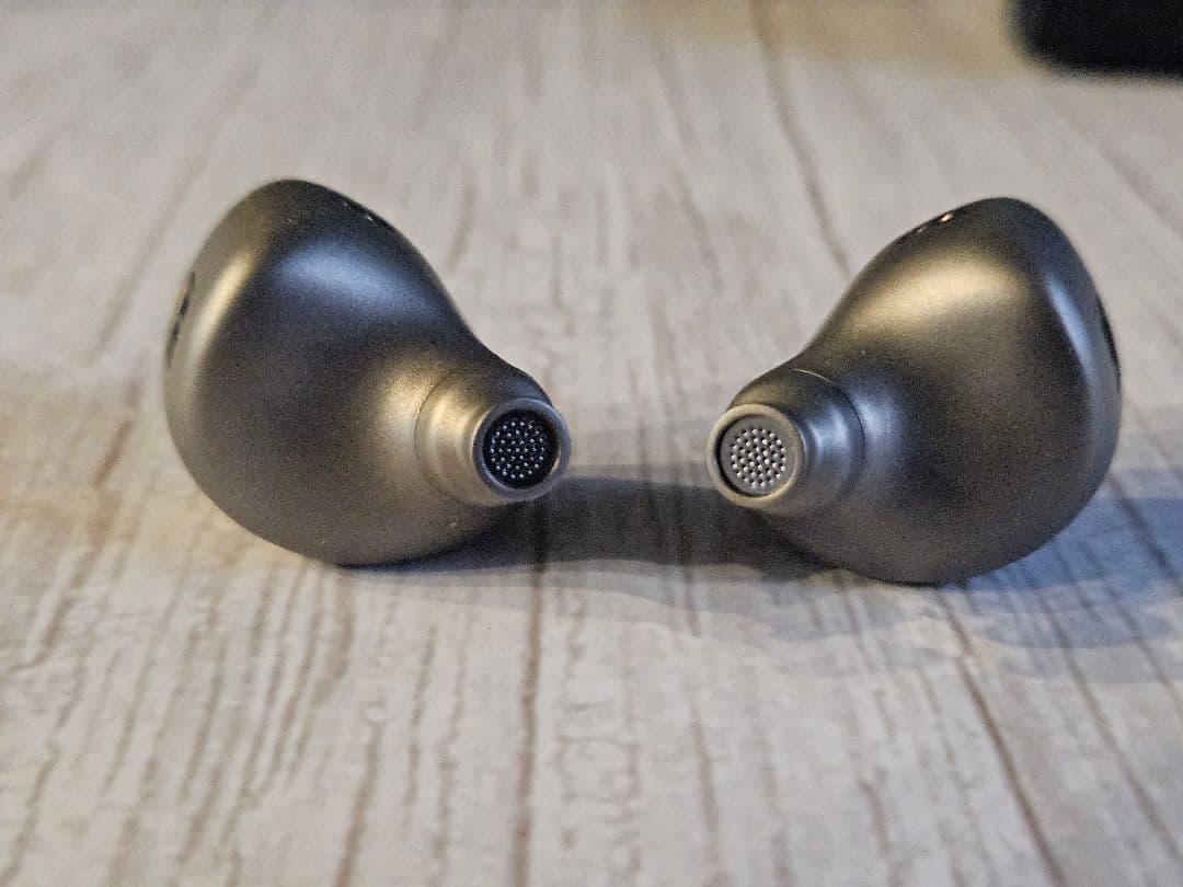 イヤホン Night Oblivion Uranium