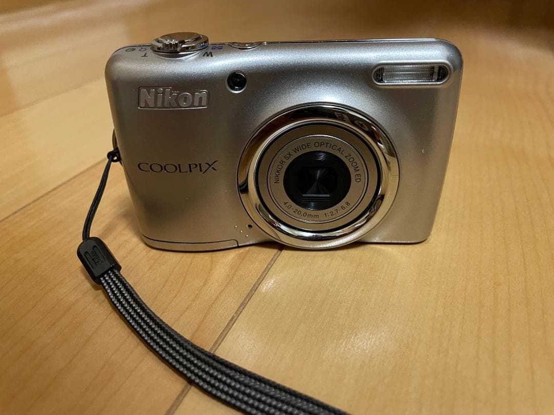 Nikon COOLPIX L23 コンパクトデジタルカメラ　電池駆動　ニコン