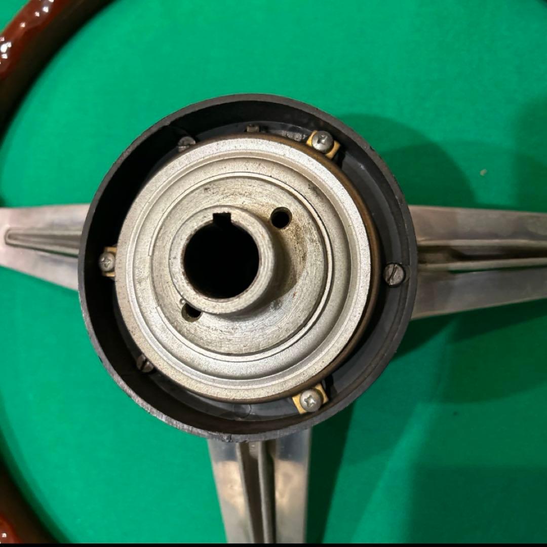 m*i様 ALFAROMEO 純正ステアリング 1971