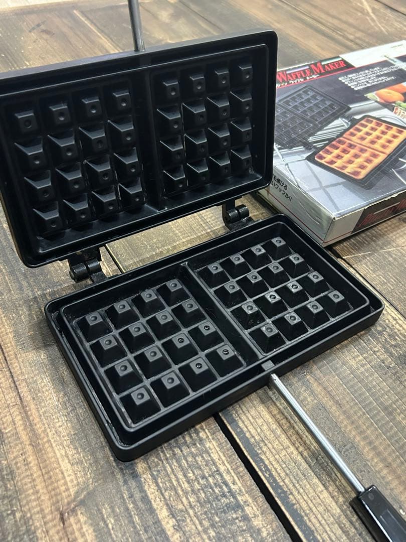 Belgian Waffle Maker ワッフルメーカー