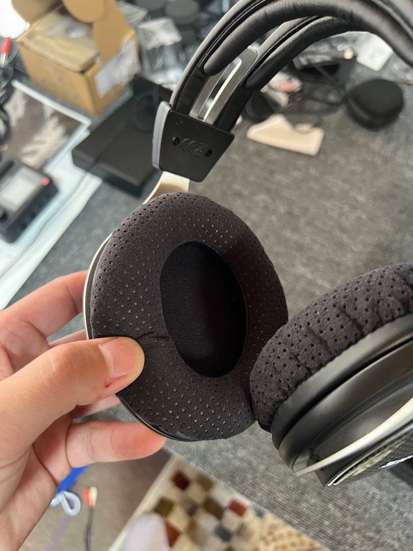 ♪美品 SHURE SRH1540 (新パッケージ）