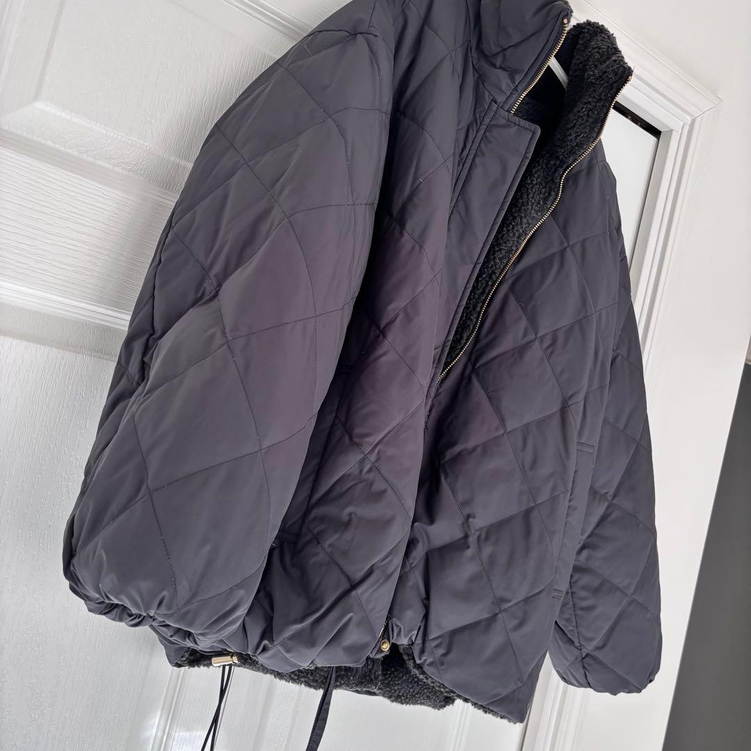 【TAION×UNFILO】リバーシブルボアダウン　Mサイズ　チャコール　美品