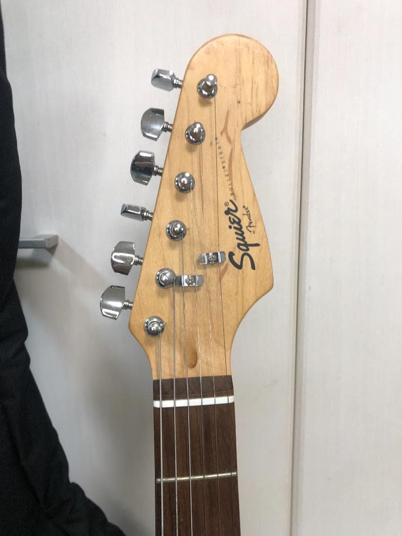 Fender Squier ストラトキャスター ギグバッグ付き