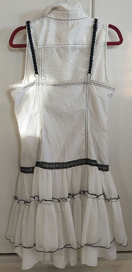 ALGONQUINS ノースリーブホワイトワンピース フリル付き