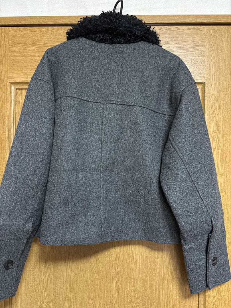 ☆m☆ 【新品未着用タグ付き】olu. フェイクウールショートアウター