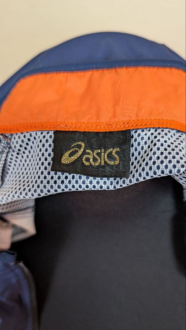 つ*な様 asics 日本体育大学 (駅伝部) ベスト　ネイビー ナイロンベスト