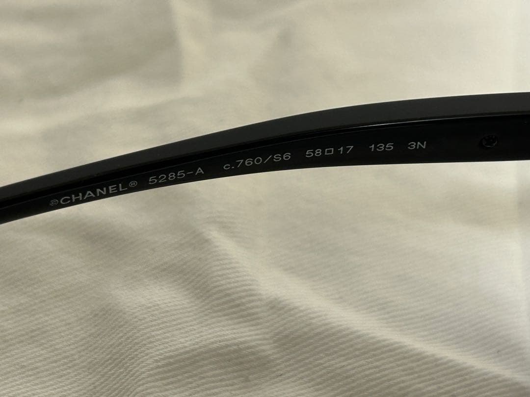 CHANEL シャネル ブラックサングラス イタリア製