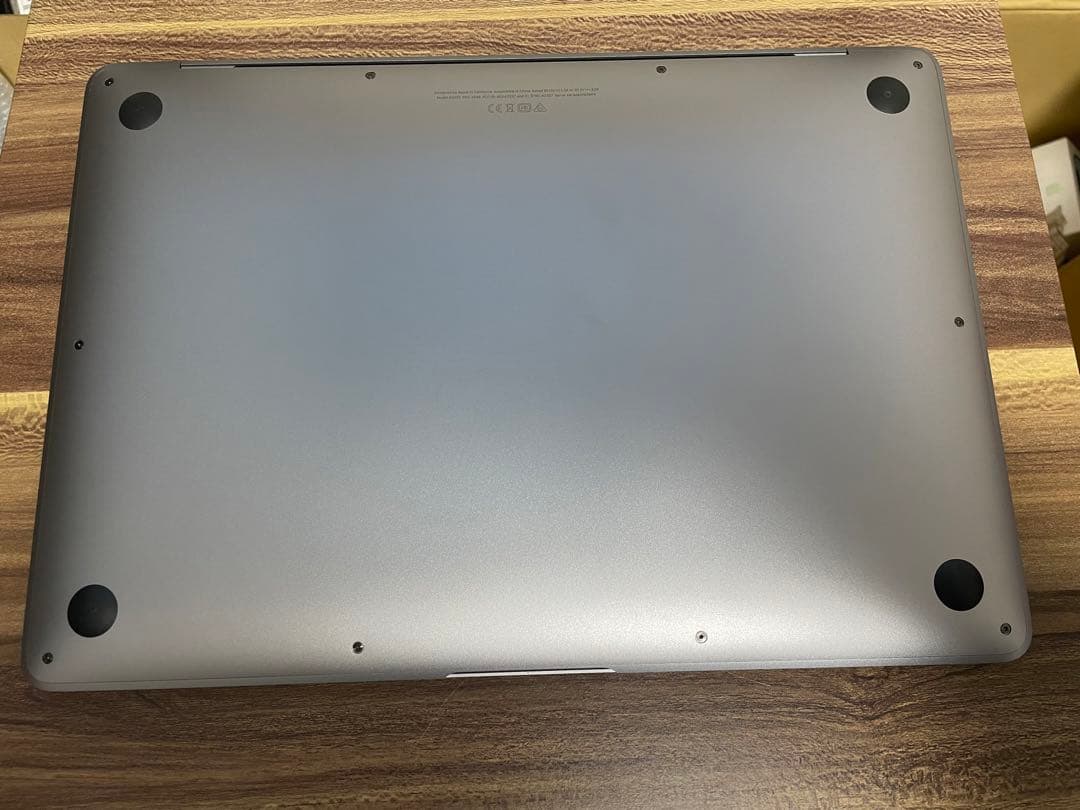 【バッテリー100%】【付属品完備】MacBook Air M1