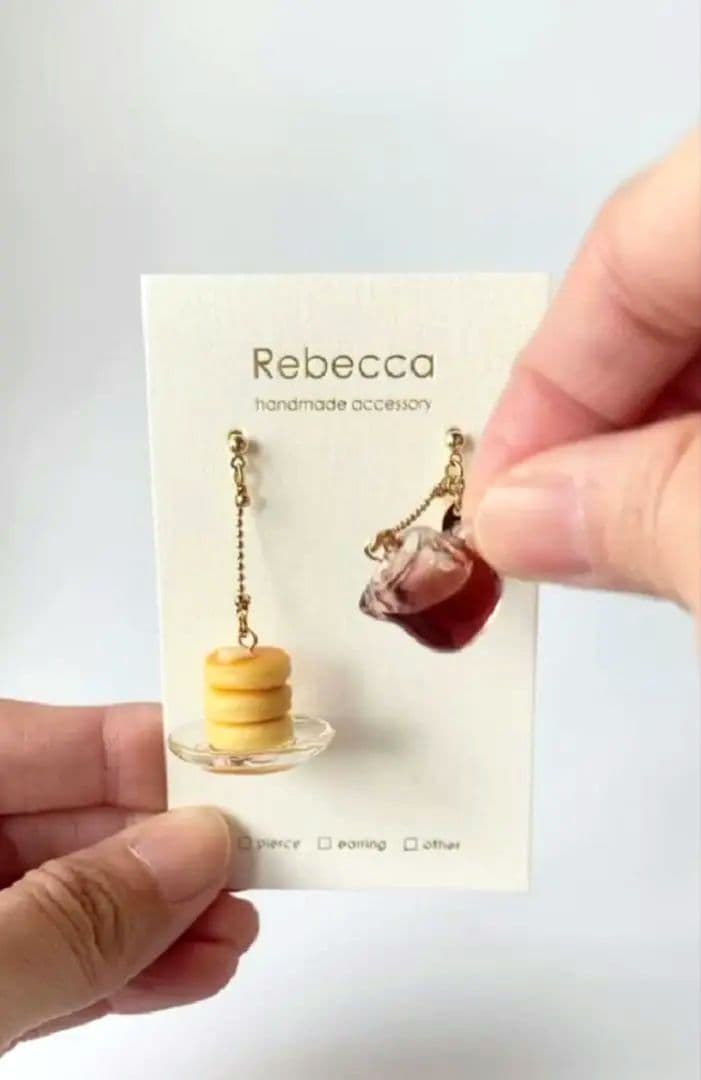Rebecca ハンドメイド ピアス ホットケーキ　液体アクセサリー