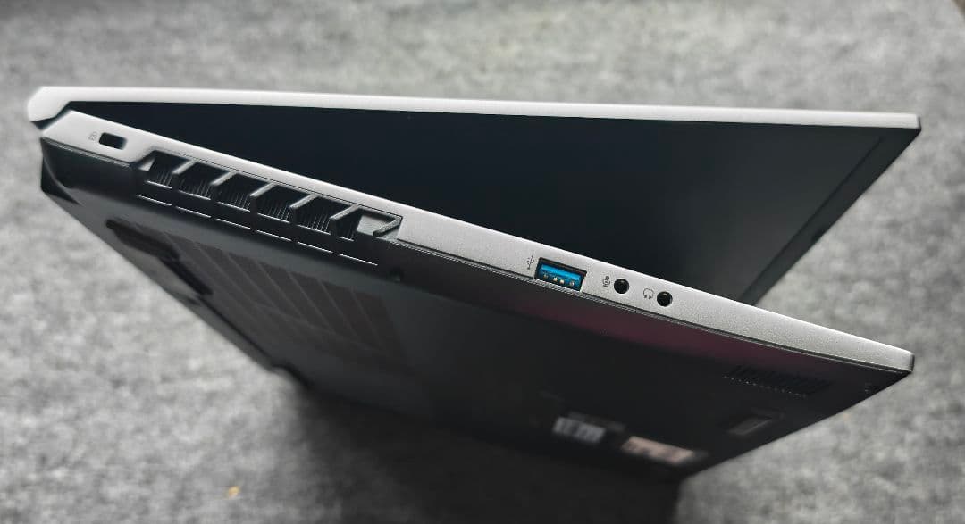 ドスパラ raytrek R5 i7 32GB Ram 1TB SSD