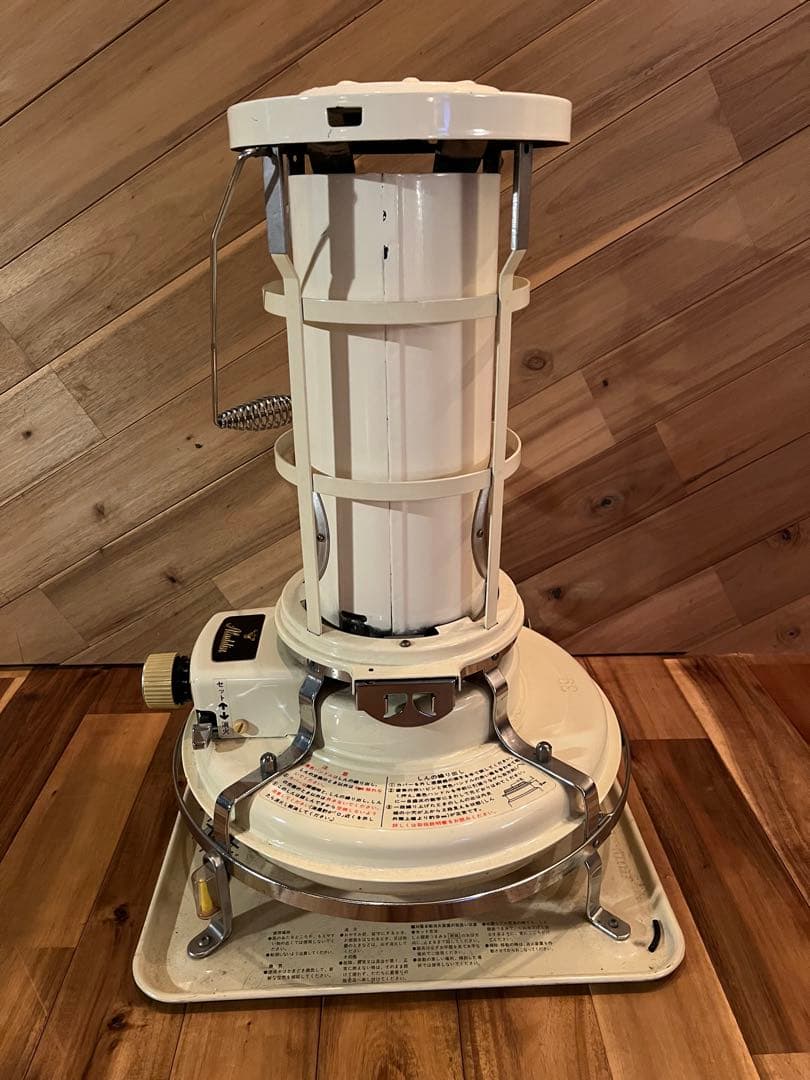 アラジンストーブ ホワイト