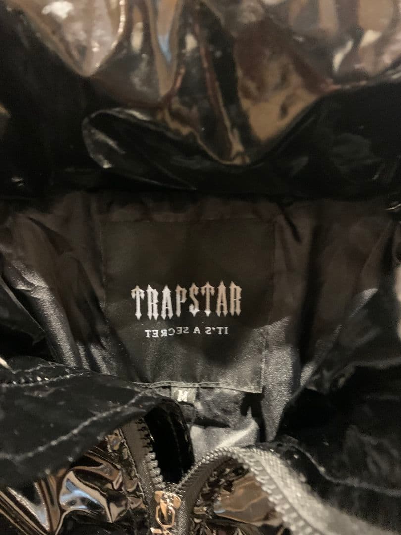 【新品】TRAPSTAR ブラック ダウンジャケット M