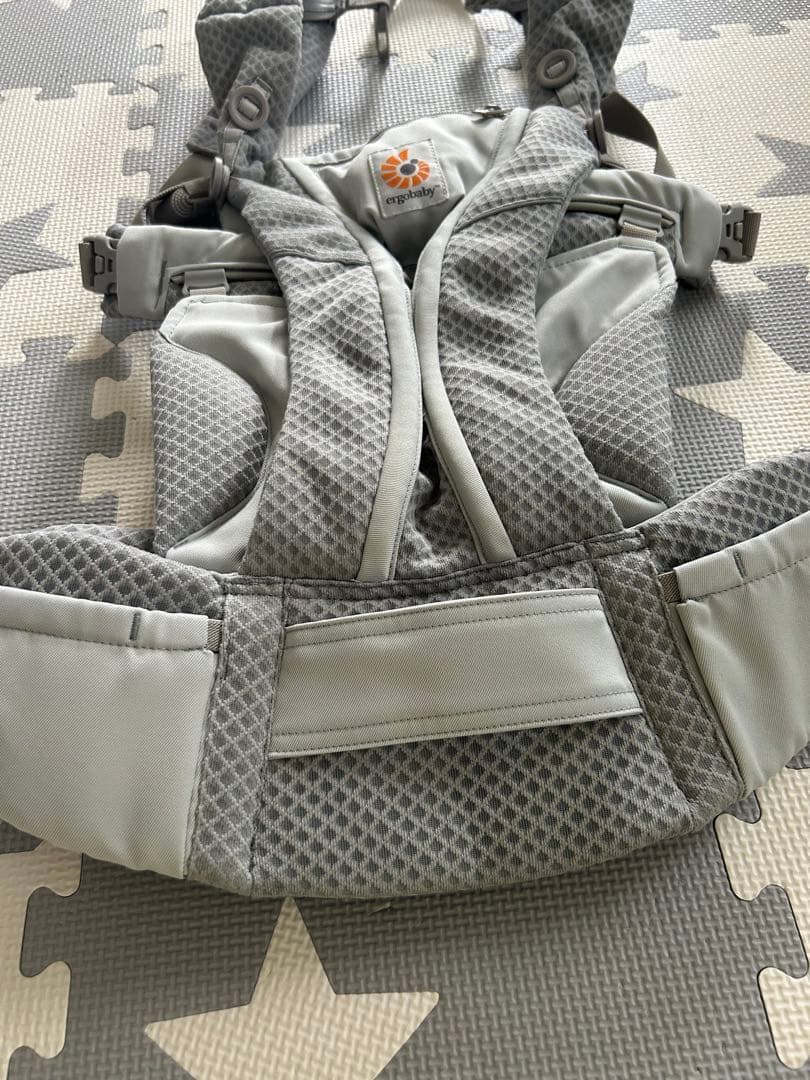 【比較的綺麗です】　エルゴベビー オムニブリーズ　 グレー 抱っこ紐