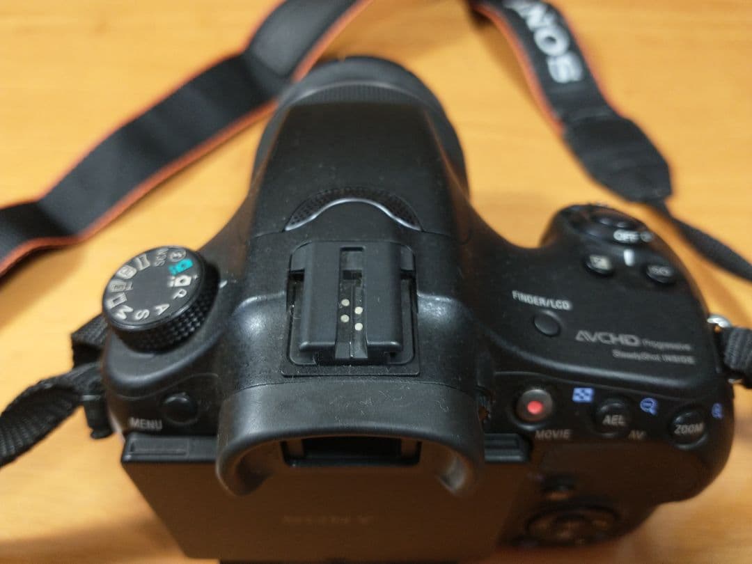 ★再々値下げ 美品★ SONY α57 デジタル一眼レフカメラ 本体とレンズ付き